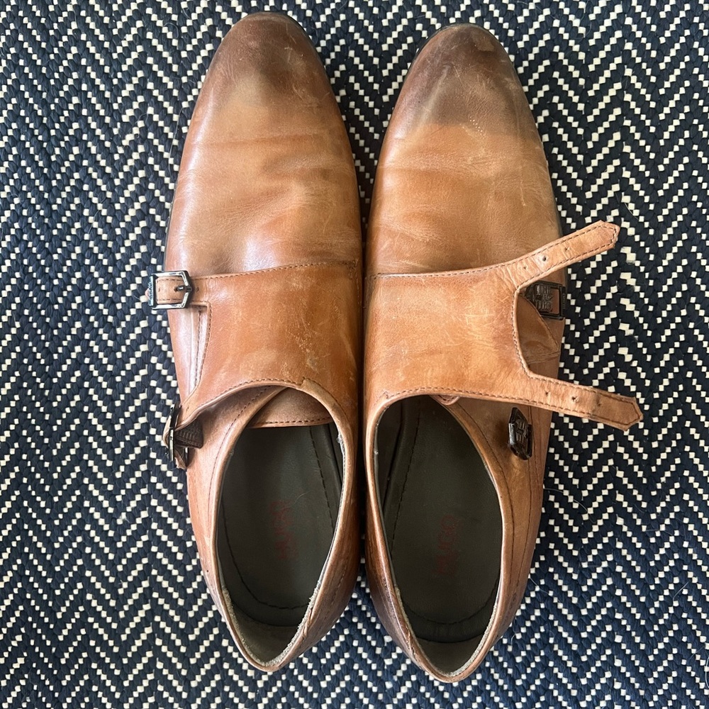 HUGO Brown Leather Oxfords Sleek Design